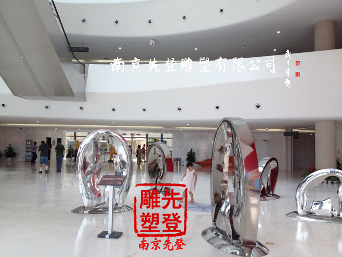R治P䓵Щ